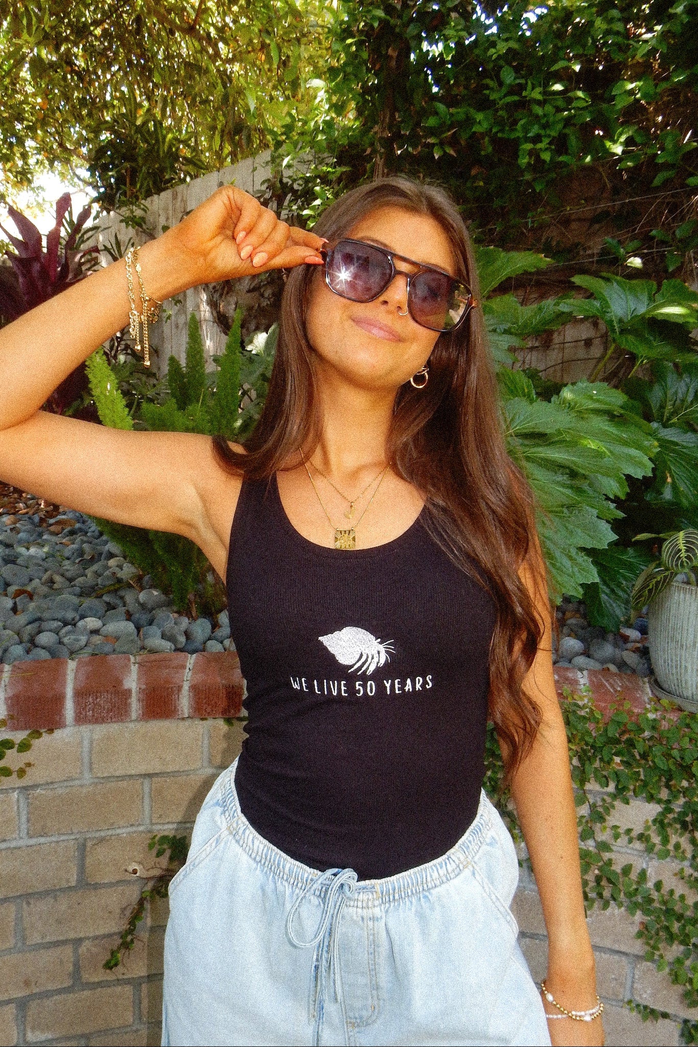 nortons nest hermit crab tank top shirt janie groeling pet supplies black white grey animal shell beach coastal top